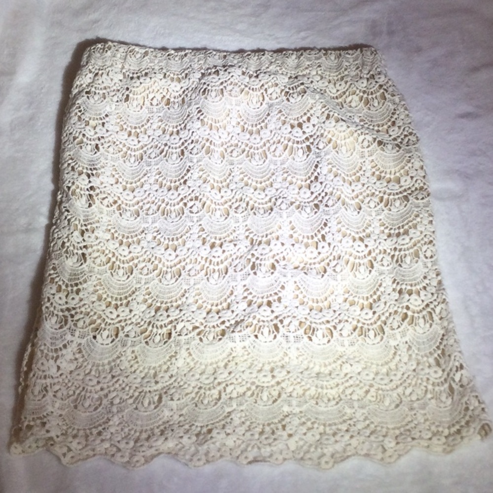 Forever 22 Lace stretch Pencil Skirt